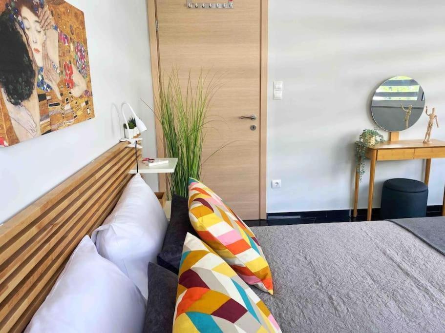 New Amazinglarge Luxury 4Br Suite/1Min Toacropolis Athens Exterior photo
