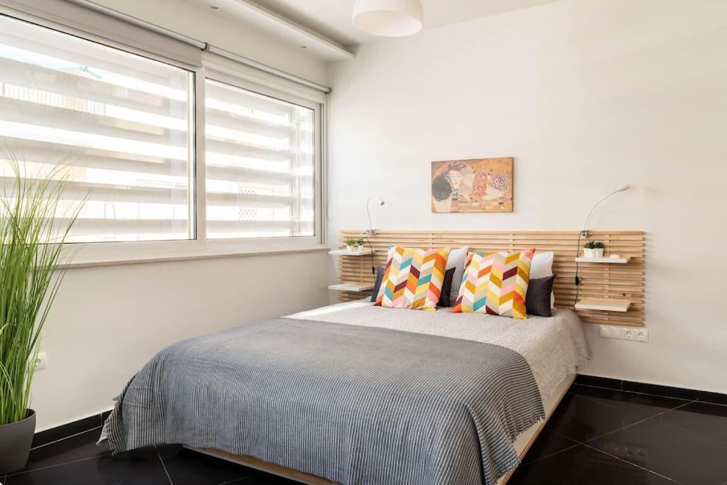 New Amazinglarge Luxury 4Br Suite/1Min Toacropolis Athens Exterior photo